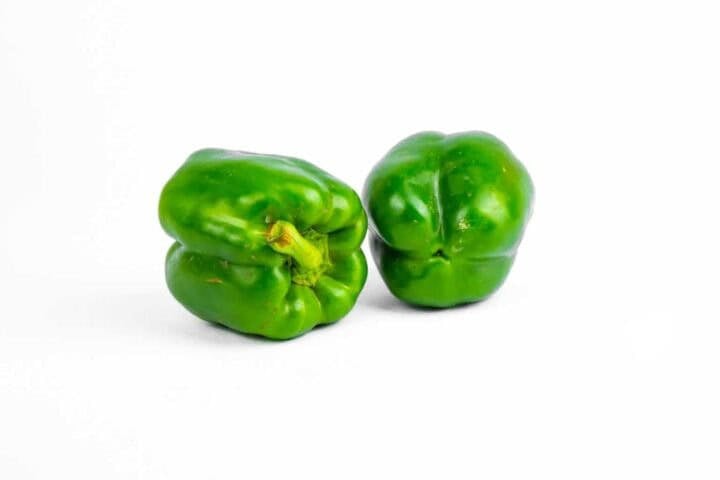 Naivasha Green Capsicum - 1 Piece (Approx. 180g - 220g)