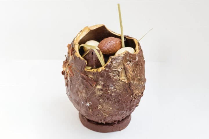 Greenspoon Kenya le grenier a pai cracked open chocolate egg