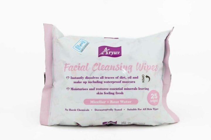 Aryuv Facial Rose Water Cleansing Wipes - 25 Sheets