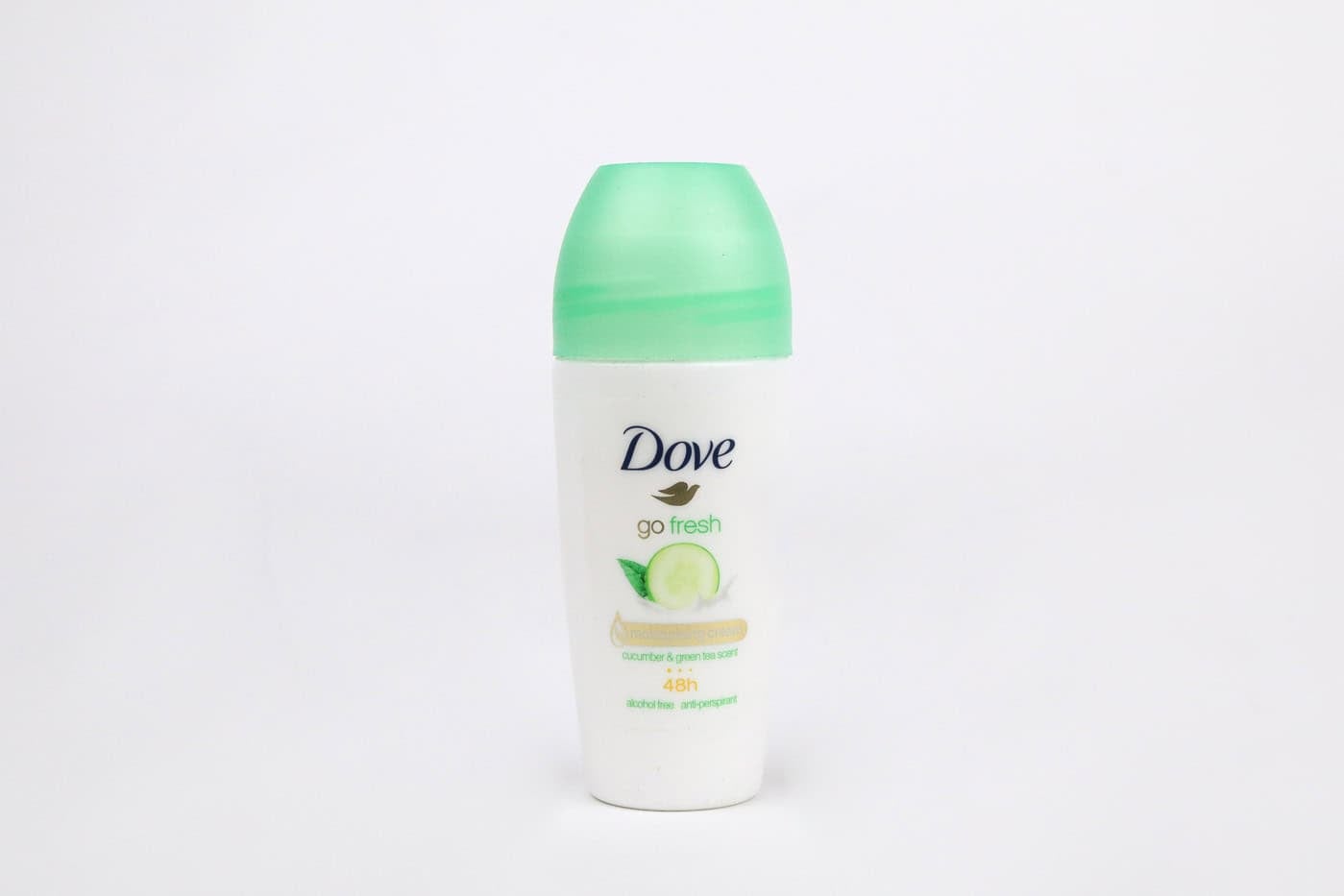 Dove Cucumber & Green Tea Roll On Deodorant Stick 40ml - Saudi Arabia