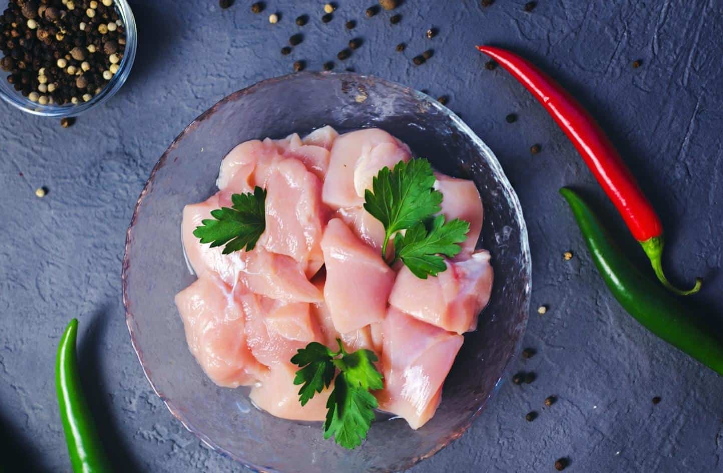 Farmhouse Chicken Cubes – 600g (Chilled)