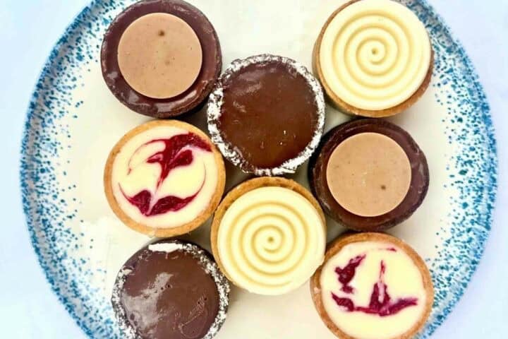 Divine Cravings Luxe Dessert Ensemble