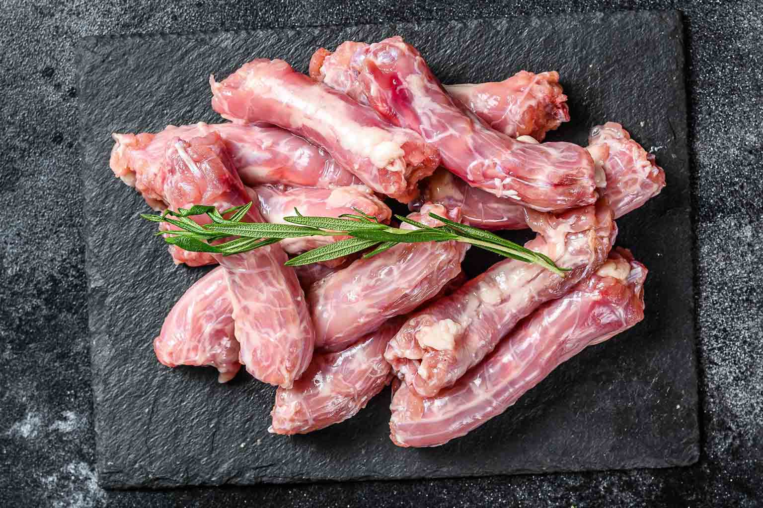 Farmer Max Chicken Necks – 2Kg (Frozen)