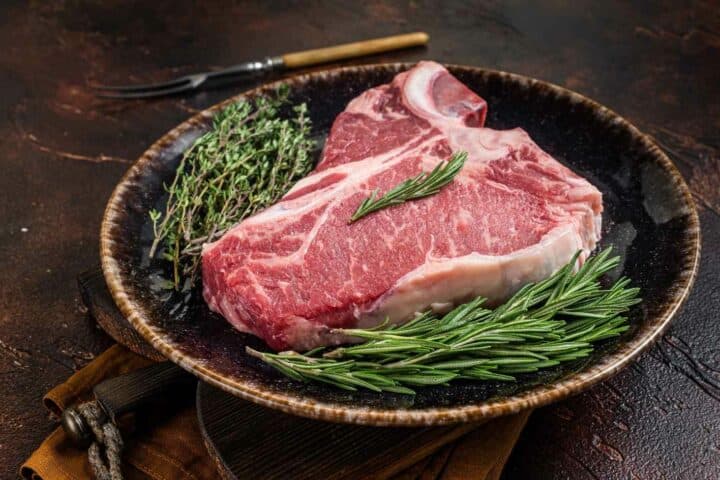 Greenspoon Beef T-Bone (Frozen)